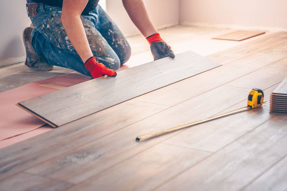 Pose de parquet à Marolles-les-Braults